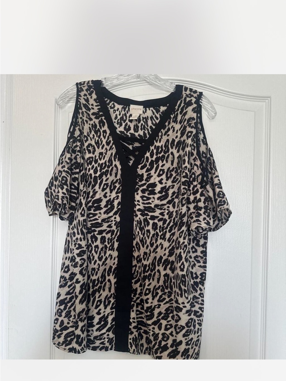 Chico's Black & Cream Leopard Cold-Shoulder Tunic